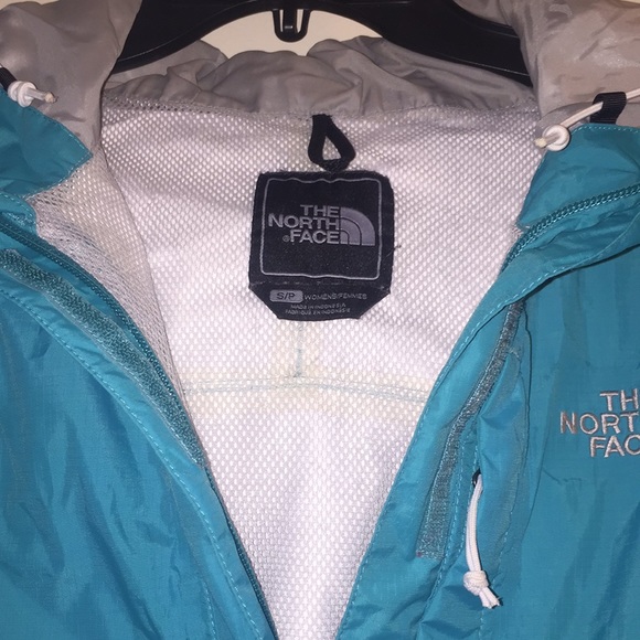 North Face Rain Coat - Picture 3 of 7